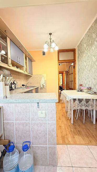105: 3 комнаты, 70 м², 8 мкр 105 серия, 4 этаж, Косметический ремонт — 8