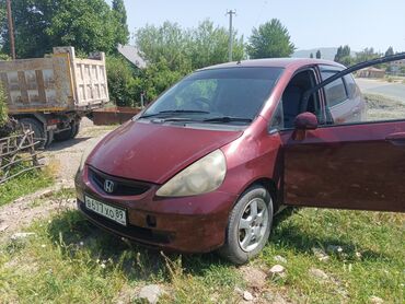 Honda: Honda Fit: 2002 г., 1.3 л, Автомат, Бензин, Хэтчбэк