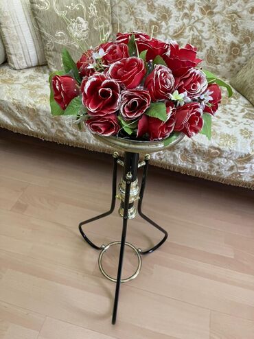 Tumbalar: Təcili!Gül,telefon qoymaq üçün altlıq satılır.Hündürlüyü 80sm.Qiyməti -da lalafo.az — 8 Tumbalar: Təcili!Gül,telefon qoymaq üçün altlıq satılır.Hündürlüyü 80sm.Qiyməti — 8