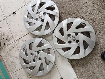 toyota diskləri: Məhsul: Toyota orijinal təkər qalpaqları (hubcap) - Sayı: 3 ədəd - — 3