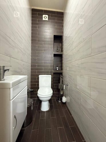 Продажа квартир: 3 комнаты, 85 м², 4 этаж — 18