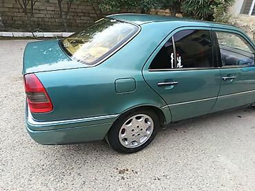 ikinci el avtomobiller: Mercedes-Benz C-Class W202 sedan - Kuzov: yaşıl rəng, 4 qapı, arxa — 6
