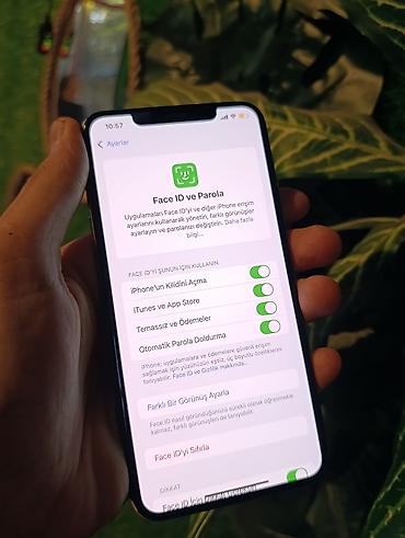 ferrari telefon: IPhone Xs Max, 64 GB, Qızılı, Face ID — 10