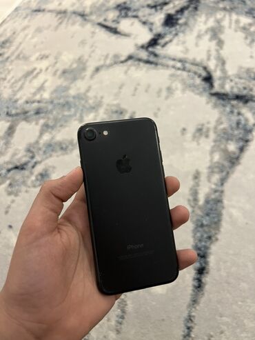 Apple iPhone: IPhone 7, 32 GB, Qara, Barmaq izi — 8