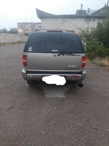 Chevrolet: Chevrolet Blazer: 2002 г., 4.3 л, Автомат, Бензин, Внедорожник — 9