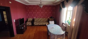 Həyət evləri və villaların satışı: 7 otaqlı, 220 kv. m, Kredit yoxdur, Orta təmir — 15