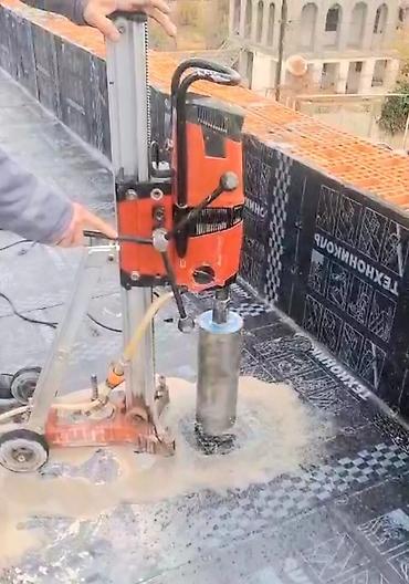 Beton işləri: Beton kesen beton deşen beton kesimi beton deşimi betonlarin kəsilməsi — 2