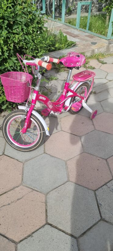 Велосипеды: Велосипед 🚲 от 5 лет и старше, для девочек. Находится в районе