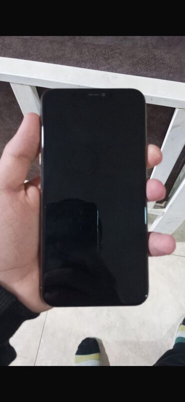 Apple iPhone: IPhone 11 Pro Max, 64 GB, Qızılı, Simsiz şarj, Face ID