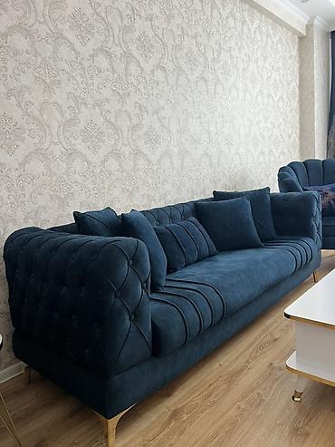 Divanlar: Məhsul: Dərin göy rəngli salon divanı - Üslub: Klassik-Modern; qol və — 1