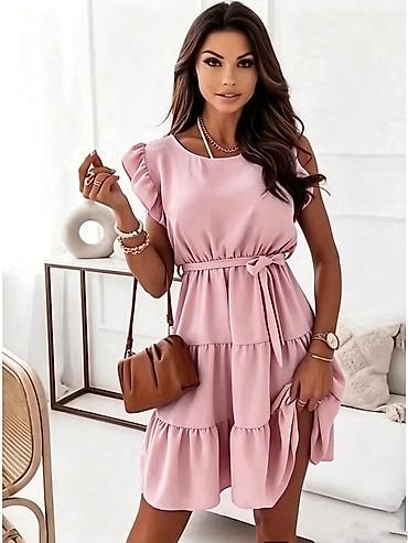 elegant draskovic: Ženska mini haljina s volanima i pojasom
2100 din 
S M L — 8