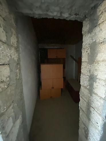 qarayev: Suraxanı 4 otaqlı, 2 kv. m, Kredit yoxdur, Orta təmir — 2