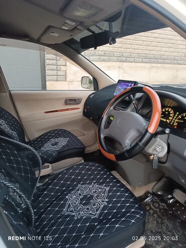 Toyota: Toyota : 2000 г., 2 л, Автомат, Бензин, Минивэн — 11