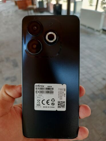 i̇şlənmiş telefonlar: Infinix Smart 8, 128 GB, rəng - Qara, Sensor