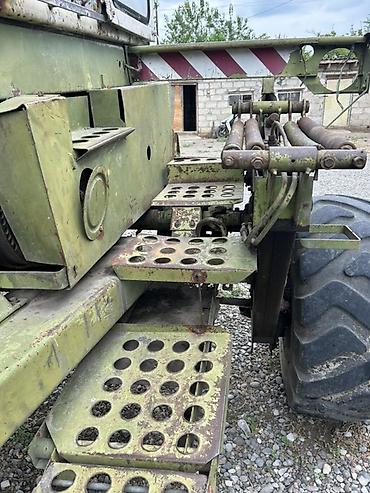 traktor altlıqlı bej bosonojkalar: Özünüidarə olunan biçən: Fortschritt E 303 (saman/ot biçini üçün) - — 7