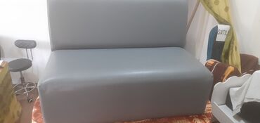 Digər: Mini divan satilir evlere ofis ucun El veriwlidir lalafo.az -da Digər: Mini divan satilir evlere ofis ucun El veriwlidir