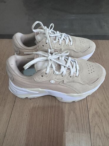 брендовые платья: Кроссовки, 35.5, 36, Puma, Новый, цвет - Бежевый