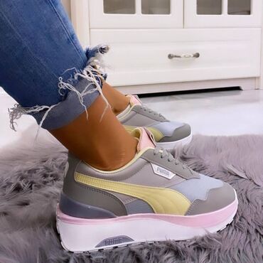 Patike: Puma patike

Novo
Brojevi 36 do 41

fb Moja Kupovina 1 — 11