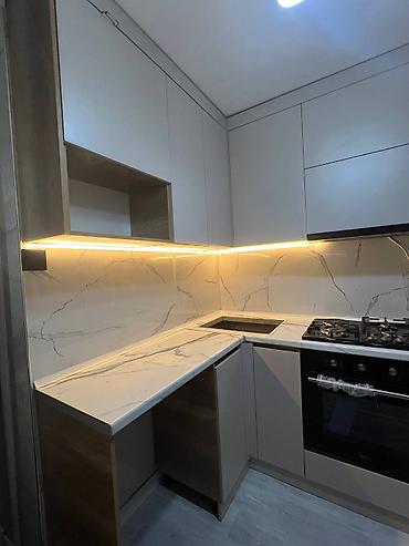 Кухонные гарнитуры: Кухонный гарнитур, Новый, цвет - Серый, ДСП, Бесплатная доставка — 14