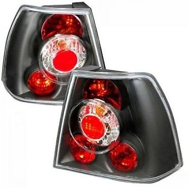 KRISTALNA CRNA STOP SVETLA VW BORA | Kristalna crna tuning stop