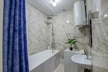 Посуточная аренда квартир: 4 комнаты, Душевая кабина, Постельное белье, Кондиционер — 11