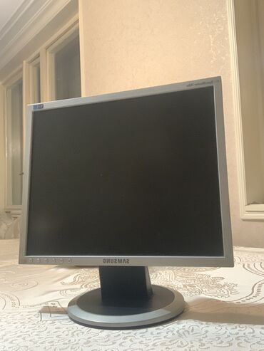 Техника и электроника: Problemsiz bir manitor ♻️ Hərşeyi işləkdi necə var elədir şəkildə✅
