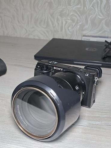 Беззеркальная камера Sony α6400 (4K) с объективом Sony G E PZ 18–105