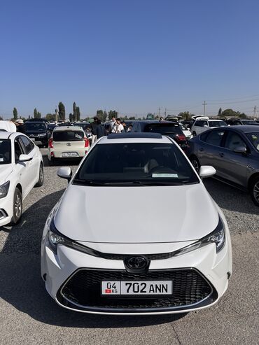 Toyota: Toyota Corolla: 2020 г., 1.2 л, Автомат, Бензин, Седан