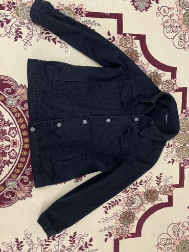 черная джинсовая куртка: Пуховик, 3XL (EU 46), 4XL (EU 48)