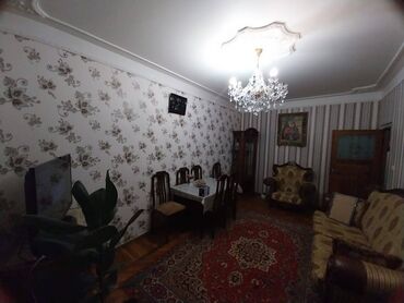 Köhnə tikili: Bakı, Köhnə Günəşli, 4 otaqlı, Köhnə tikili, m. Əhmədli, 110 kv. m — 2