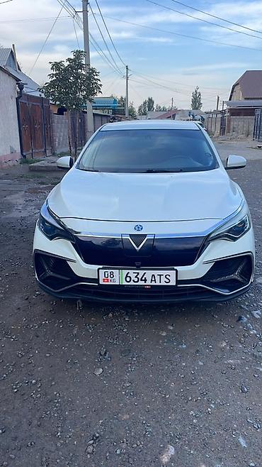 Арендага берем 2000сомдон кунуно.депазит 10000сом.Белый легковой