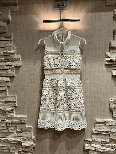nike corab: Əla vəziyyətdə, Ağ rəngli paltar 36 öıçü dizüstü uzunluqda zərif — 2