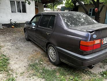 vw vento: Volkswagen Vento: 1993 г., Механика, Бензин, Седан — 5