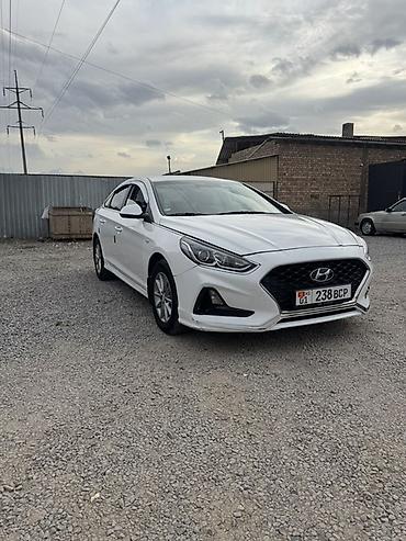 Hyundai Sonata: 2019 г., 2 л, Автомат, Газ, Седан