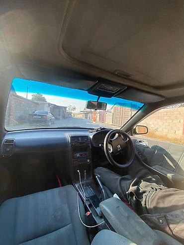 in car: Honda : 1994 г., Автомат, Бензин, Седан — 3
