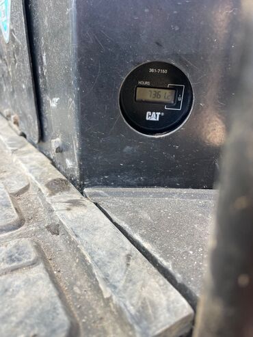 Ekskavatorlar: İdeal vəziyyətdə zavodskoy mini ekskavator — 21