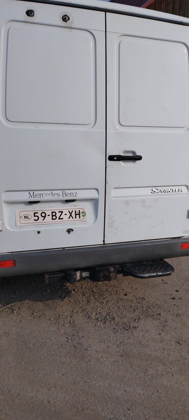 спринтер бокс: Жеңил жүк ташуучу унаа, Mercedes-Benz