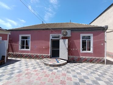 Həyət evləri və villaların satışı: Maştağa qəs. 2 otaqlı, 100 kv. m, Kredit yoxdur, Təmirsiz