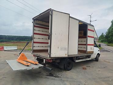 петля на спринтер: Грузовой фургон Mercedes-Benz Sprinter с вместительным изотермическим — 7