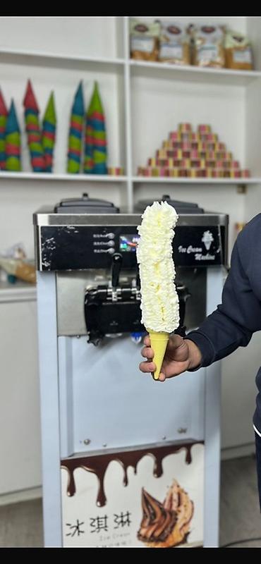 марожный сех: Профессиональный аппарат для мягкого мороженого - Двухрожковая — 1