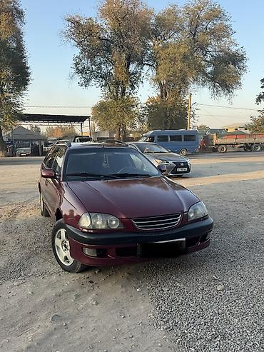 Унаа сатуу: Toyota Avensis: 1999 г., 1.8 л, Кол менен иштөөчү, Бензин, Универсал — 2