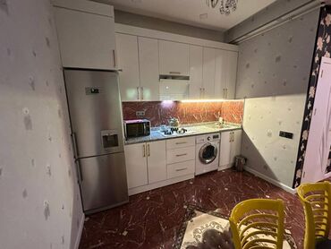 Uzunmüddətli kirayə mənzillər: Yasamal.r Elmlər m\st yaxın BDU yanı 16/15 ümümi sahəsi 120kvm qanuni — 15