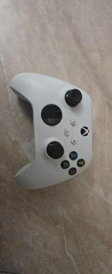 xbox seri s: Xbox Series S oyun konsolu + orijinal simsiz nəzarətçi - Kompakt ağ — 4