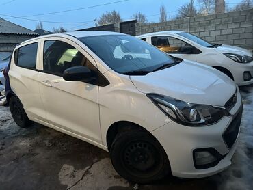 шевроле эквинокс: Chevrolet Spark: 2018 г., 0.1 л, Автомат, Бензин