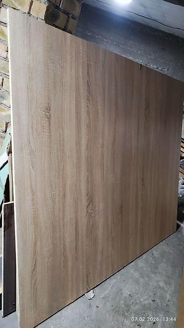 ДСП: ЛДСП плита с текстурой под дуб (светлый дуб/дуб сонома). Размер — 9