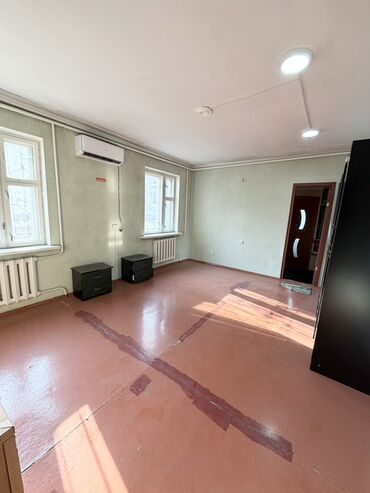 Долгосрочная аренда домов: 200 м², 7 комнат, Видеонаблюдение, Забор, огорожен, Парковка at lalafo.kg — 16 Долгосрочная аренда домов: 200 м², 7 комнат, Видеонаблюдение, Забор, огорожен, Парковка — 16