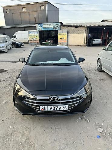 sonata 2011: Hyundai Elantra: 2018 г., 1.6 л, Автомат, Бензин, Седан — 2