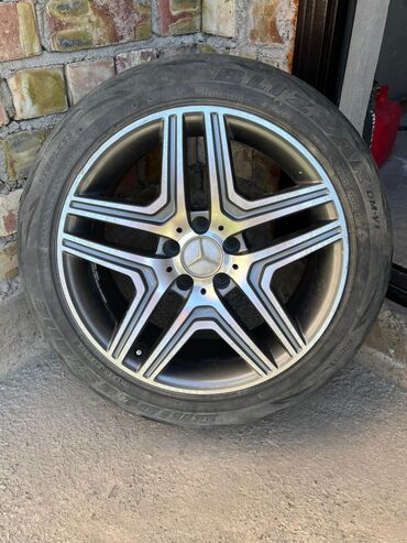 диски тайп с: Литые Диски R 18 AMG, 1 шт, отверстий - 5, Б/у