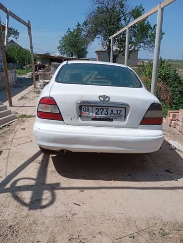 Daewoo: Daewoo Leganza: 1.8 л, Механика, Бензин, Седан