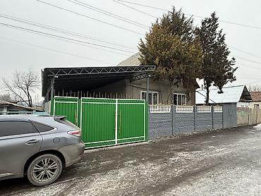 Продажа коттеджей и домов: В селе Беловодское продается добротный дом из 5-ти комнат, кухня — 1